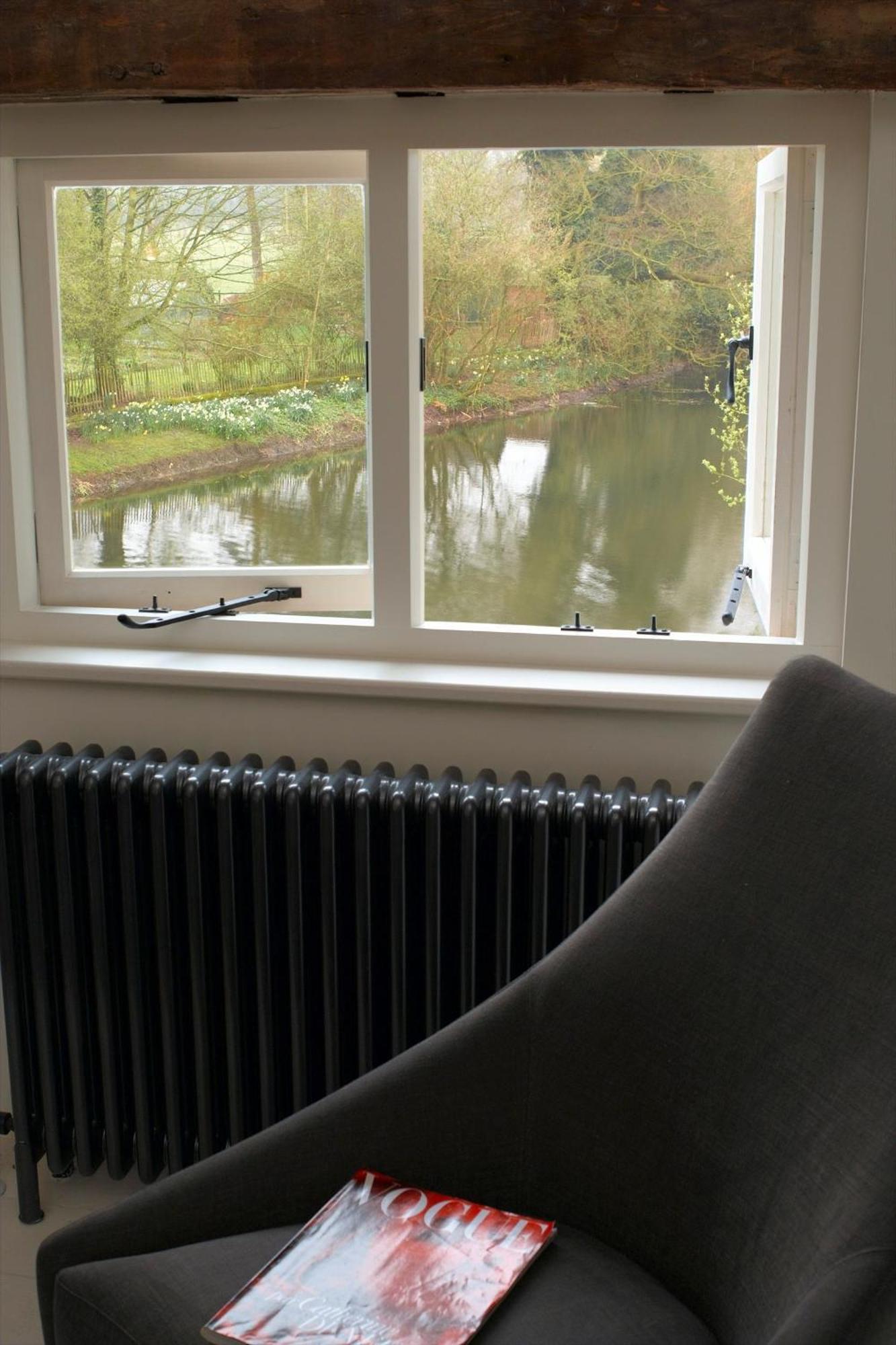 Tuddenham Mill Luxury Hotel Номер фото A household radiator