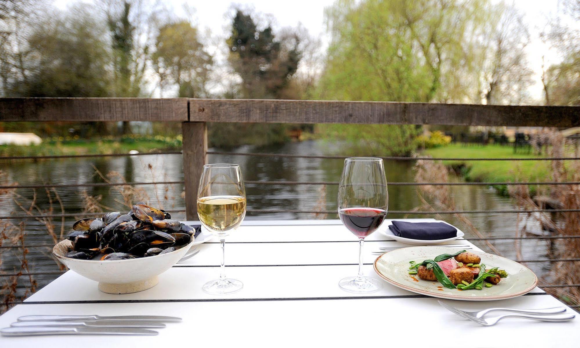 Tuddenham Mill Luxury Hotel Экстерьер фото The River Restaurant